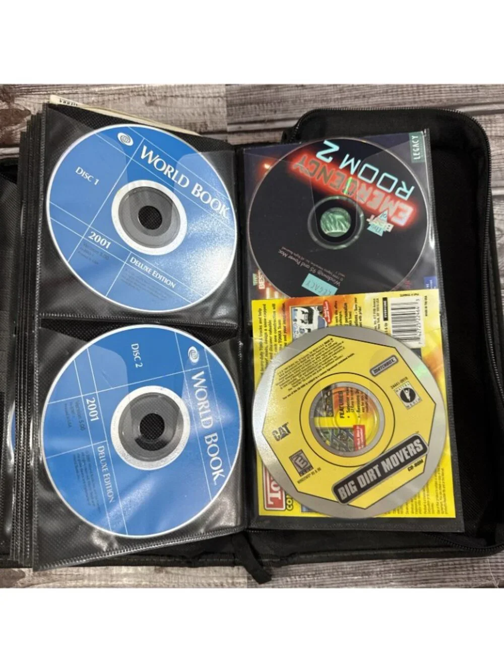 lot of pc computer games And More cd rom 64 Disks